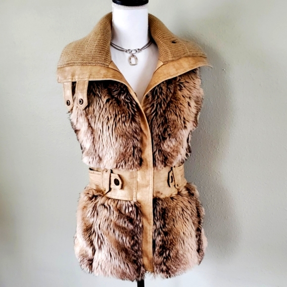 BKE Faux Fur Belted Vest - Size S - Gorgeous Cond. - Picture 4 of 11